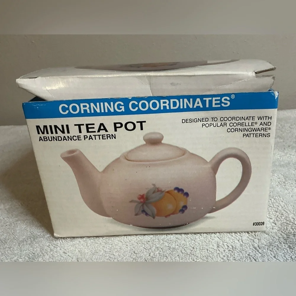 Corelle Corning Coordinates Mini Tea Pot W/ Lid Abundace Pattern With Org. Box